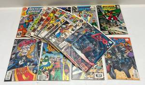 lot 287 image: Misc. Comic Books In Protective Sleeves