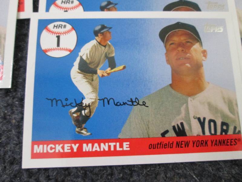 lot 182 image: 2006 Topps Mickey Mantle Catrds...