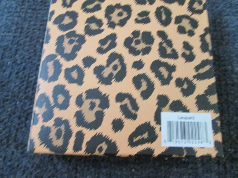 lot 304 image: Pop Sonic Compact LED Lighted Mirro...