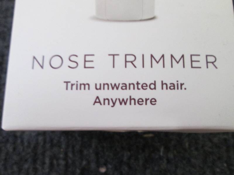 lot 366 image: 4 Pop Sonic Nose & Ear Hair Trimmer...