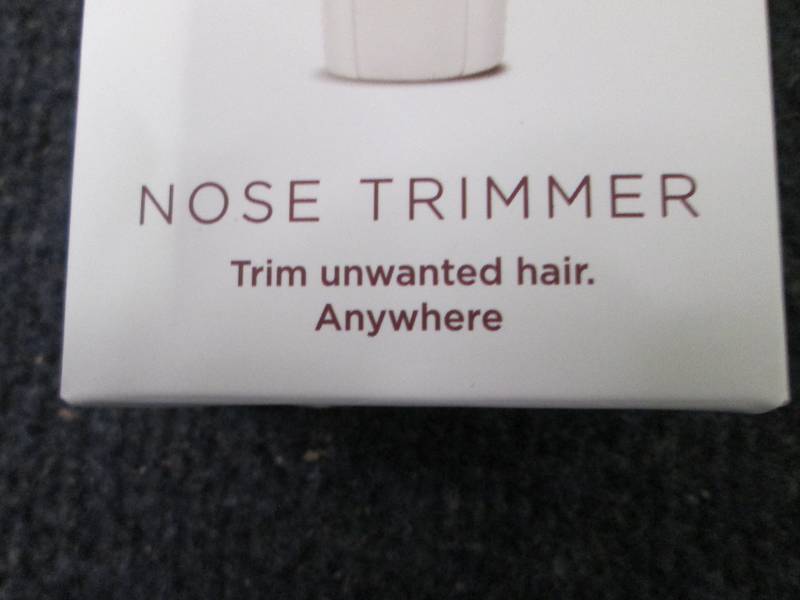 lot 282 image: 4 Pop Sonic Nose & Ear Hair Trimmer...