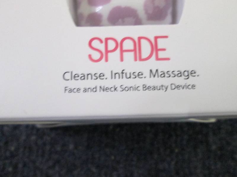 lot 291 image: Pop Sonic Spade Cleansing & Exfolia...