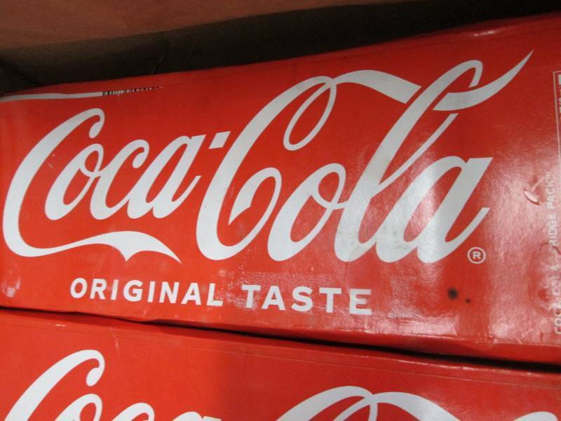 lot 206 image: 2- 12 pks Coke...