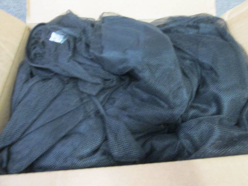 lot 101 image: Nature Spring 9 Patio Umbrella Bug...