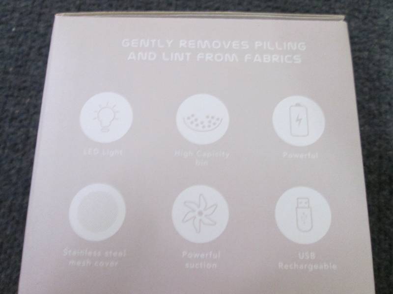 lot 401 image: Pop Sonic 6 Blade Cyclone Fabric Sh...