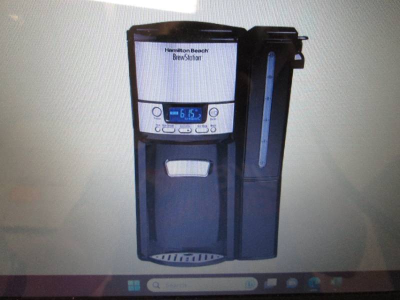 lot 81 image: Hamilton Beach BrewStation 12-Cup C...