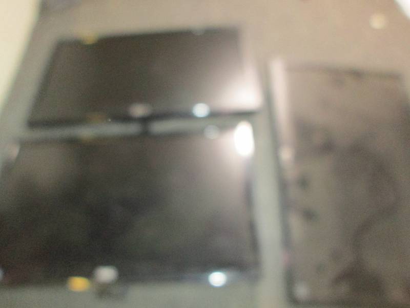 lot 113 image: lot of 3 computer monitors ...