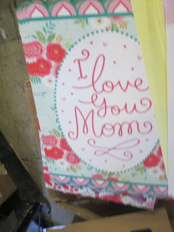 lot 90 image: Huge Box of Huge Mothers Day Cards