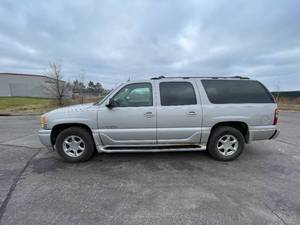 2004 GMC Yukon XL Denali - AWD