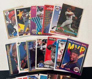 lot 137 image: Kirby Puckett 25 Card Lot Minnesota Twins Baseball Cards