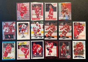 lot 269 image: Steve Yzerman 16 Card Lot Ranging 1985-2006 Hockey Cards