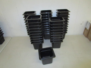 lot 17 image: (50) 16 6 Food Pans