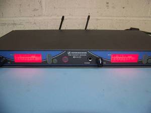 lot 71 image: Sennheiser Commercial  Professional Wireless Microphone System with Bodypack Transmitter Receiver & Antenna