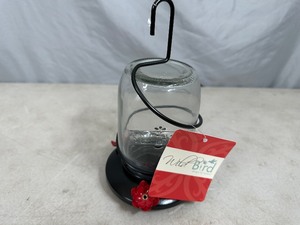 lot 206 image: New Mason Jar Hummingbird Feeder
