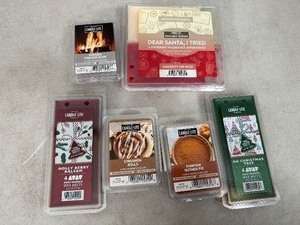 lot 19 image: Assorted Candle-Lite Wax Melts