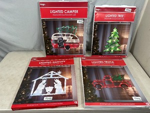 lot 24 image: 4 New Christmas Light Up Decorations