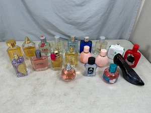 lot 60 image: Large Lot of Perfume and Cologne