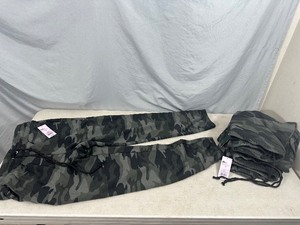 lot 76 image: 3 New Pairs of Sweatpants - Size Medium
