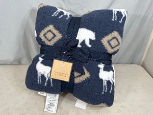 lot 97 image: New 2 Pack Luxury Berber Pillows