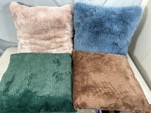 lot 98 image: 4 New Super Soft Throw Pillows