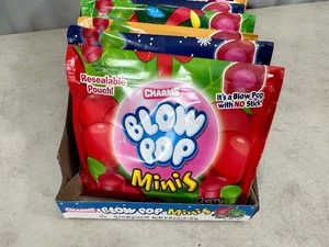 lot 117 image: 12 New Packs of Blow Pop Mini Candy  Gum
