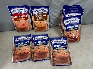 lot 119 image: 10 New Marth White Muffin Mixes