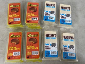 lot 150 image: 12 New Reeses and Hersheys Wax Melts