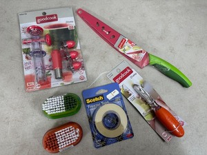 lot 235 image: New Melon Knife, Watermelon Tap, Veggie Brushes, and More
