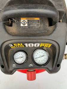 lot 64 image: Central Pneumatic Air Compressor