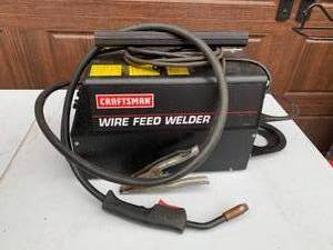 lot 68 image: Craftsman Welder