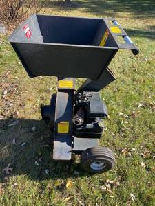 lot 73 image: Chipper Duerrr Yard Clean Up