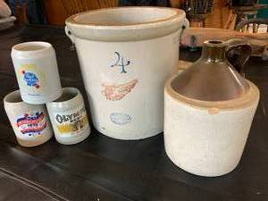 lot 32 image: Stoneware Crocks, #4 and #25