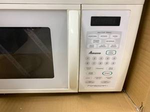 lot 48 image: Amana Microwave