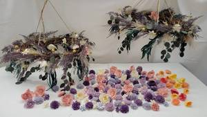 lot 25 image: Wedding Floral Flowers