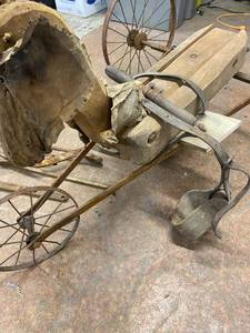 lot 6 image: Vintage Circus Horse Stroller