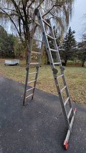 lot 142 image: 16 ALUMINUM MULTI POSITION LADDER