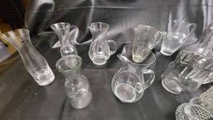 lot 148 image: PITCHERS AND BEVERAGE DISPENSERS