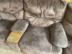 lot 42 image: Brown Comfy Sofa