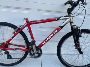 lot 103 image: 3 Bikes