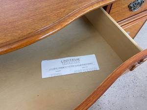 lot 166 image: Oak Dresser (Matches Lot 167)