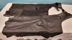 lot 160 image: Motorcycle Leather Chaps,