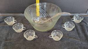 lot 209 image: Decanter, Punchbowl