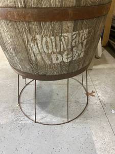 lot 248 image: Outdoor Containers