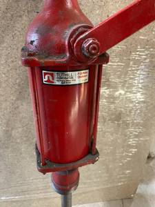 lot 259 image: Tuthill Hand pump