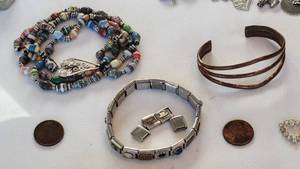 lot 270 image: Costume Jewelry Haul