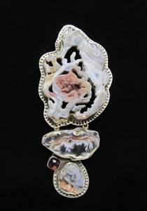 AMY KAHN RUSSELL Handmade Sculptural Brooch Pendant #3 wCarved Seahorse