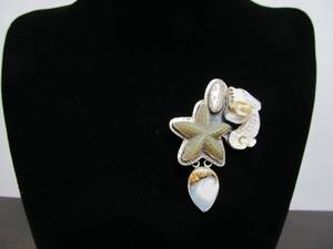 AMY KAHN RUSSELL Handmade Sculptural Brooch Pendant #5 wStarfish