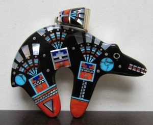 Great Looking Vintage Inlaid Sterling Silver Zuni Bear Fetish Pendant