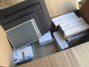 (TRK) Books and Picture Frames