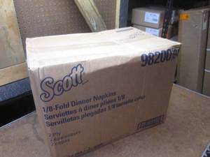 (OO) Case of 3000 18 Fold Dinner Napkins